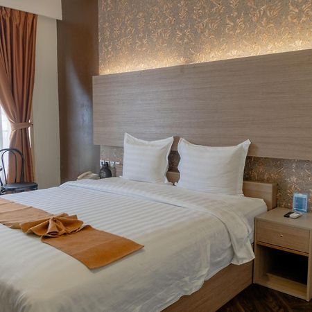 Muara Hotel And Mall Ternate Dış mekan fotoğraf